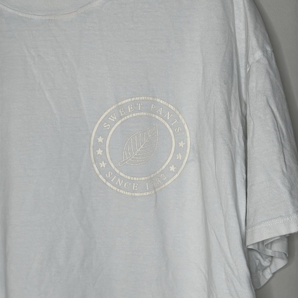 Sweet Pants Paris Short Sleeve Logo Tee in White Tone on Tone Size Large Unisex - Picture 2 of 10